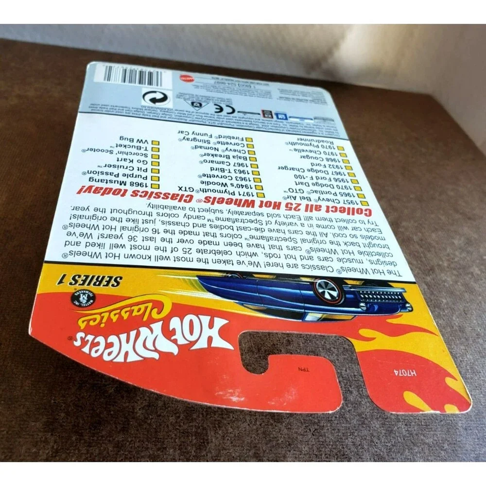 2005 Hot Wheels 1970 PLYMOUTH ROADRUNNER 440 Spectraflame Gold CLASSICS SERIES 1